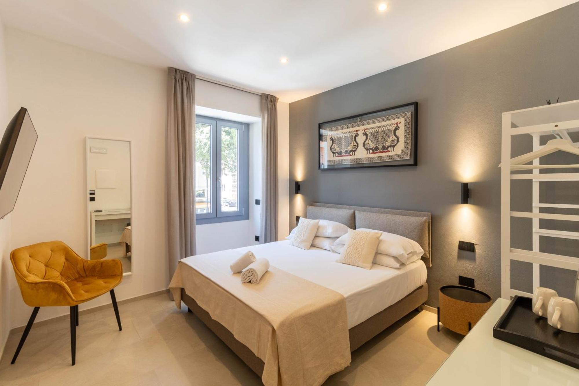 Sardinian Days - Suites & Rooms Кальяри Экстерьер фото